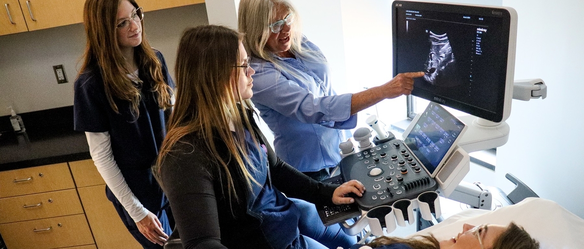 Lake Michigan College Diagnostic Medical Sonography Program Chair and Faculty Beth Zak explains imaging results to students in the new sonography lab on the College’s Benton Harbor Campus. Lake Michigan College Diagnostic Medical Sonography Program Chair and Faculty Beth Zak explains imaging results to students in the new sonography lab on the College’s Benton Harbor Campus.