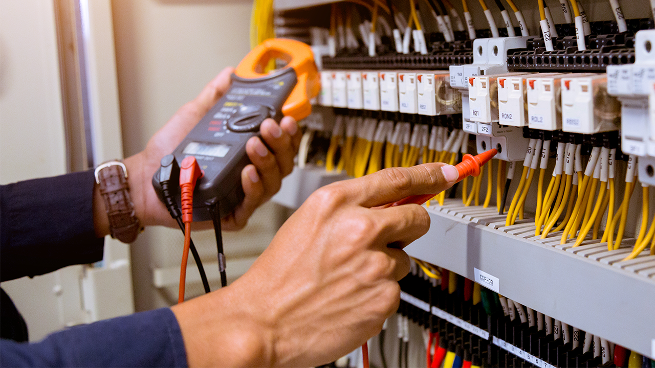 Student working with electronics