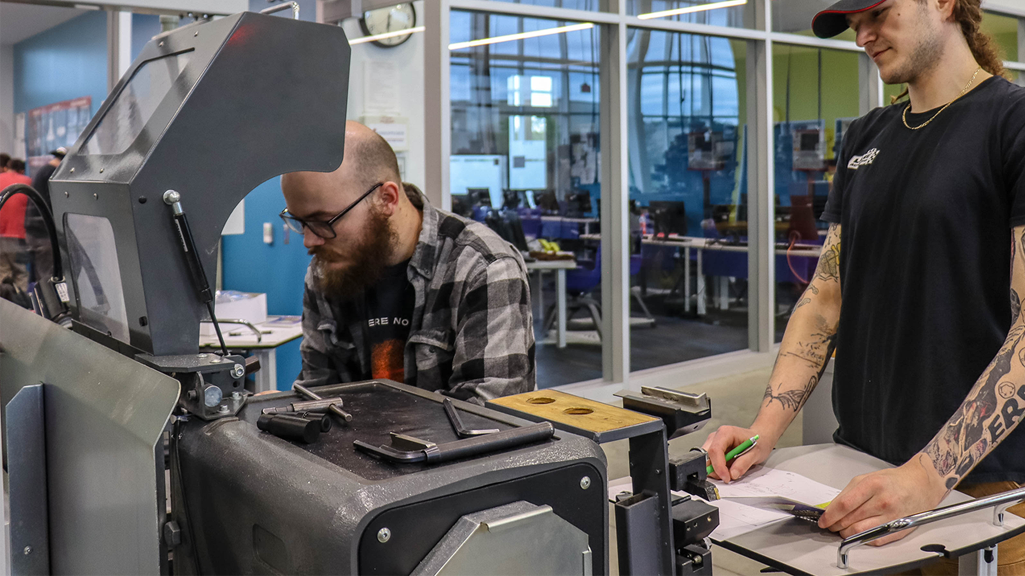 Students working in the manufacturing lab