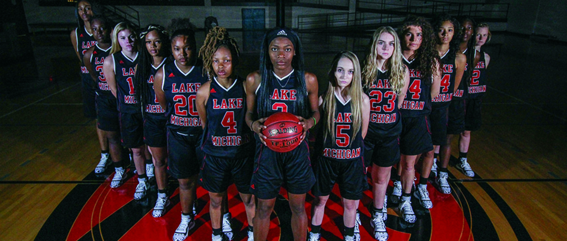 Women's 2019 basketball team.