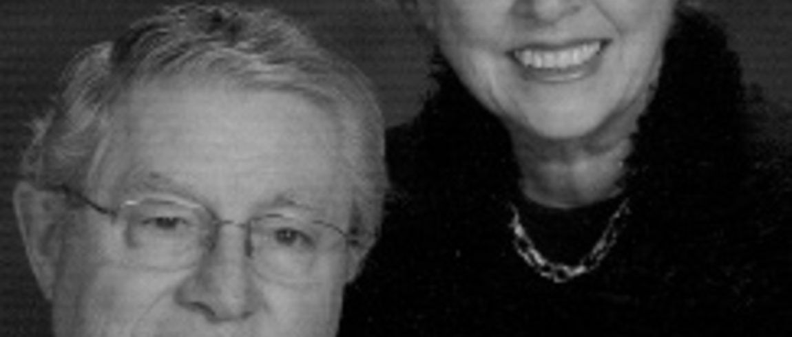 Black and white image of Stephen and Carol Sizer.